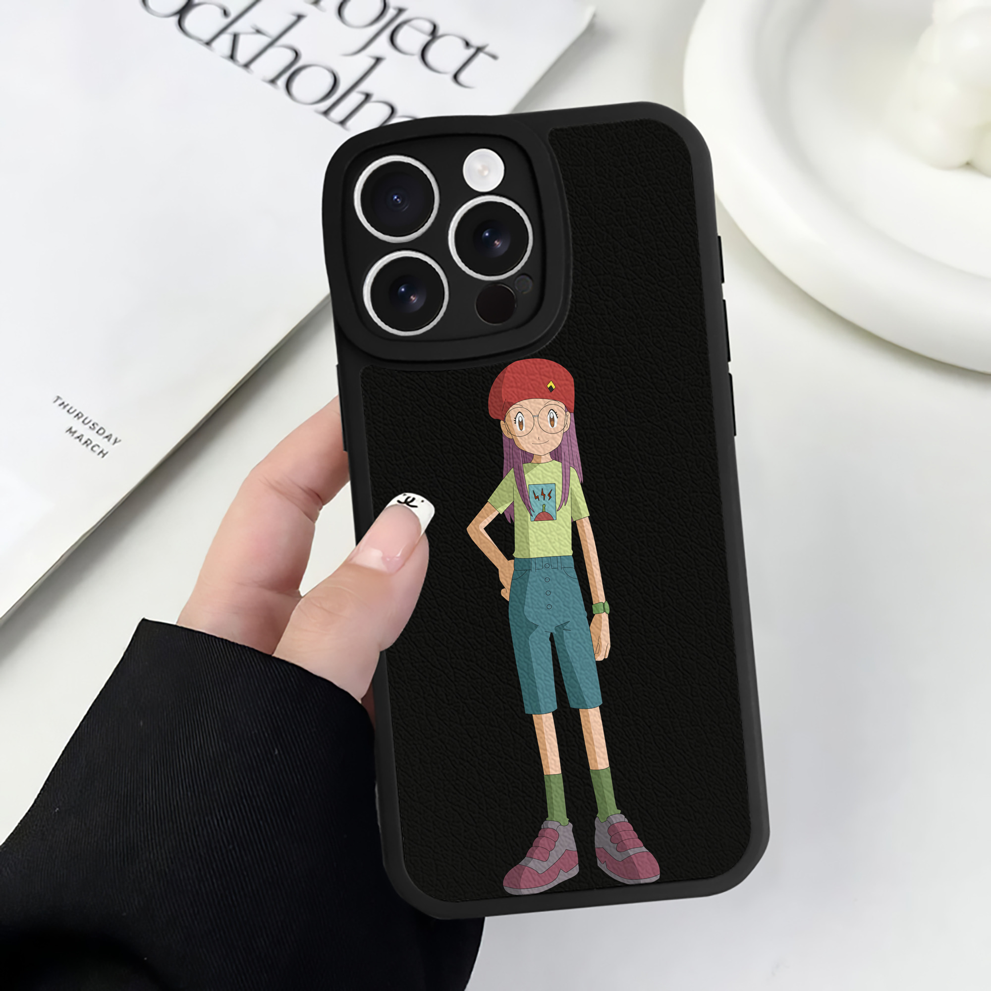 （画像用） Digimon デジタルモンスター/デジモン 【iPhone 16シリーズ対応】シリコンスマホケース（レザー調） 材質：シリコン